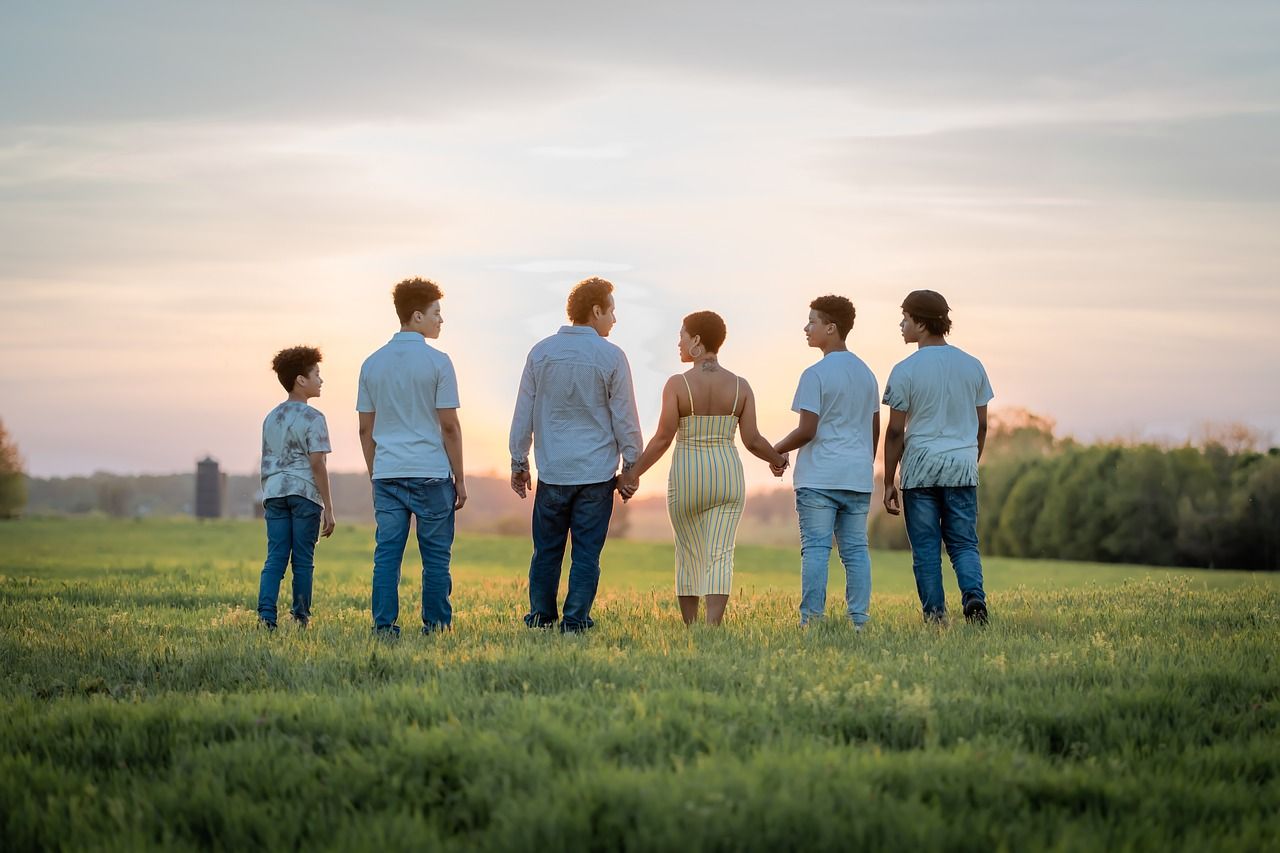 entdecken sie spannende familienaktivitäten, die spaß und abenteuer für groß und klein bieten. von outdoor-ausflügen bis zu kreativen bastelstunden – hier finden sie die besten ideen für unvergessliche gemeinsame erlebnisse!