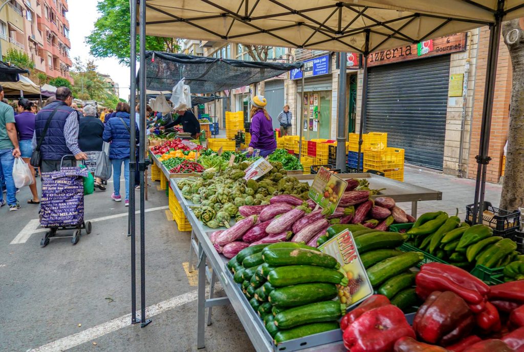 Gemüsebasar auf der Straße