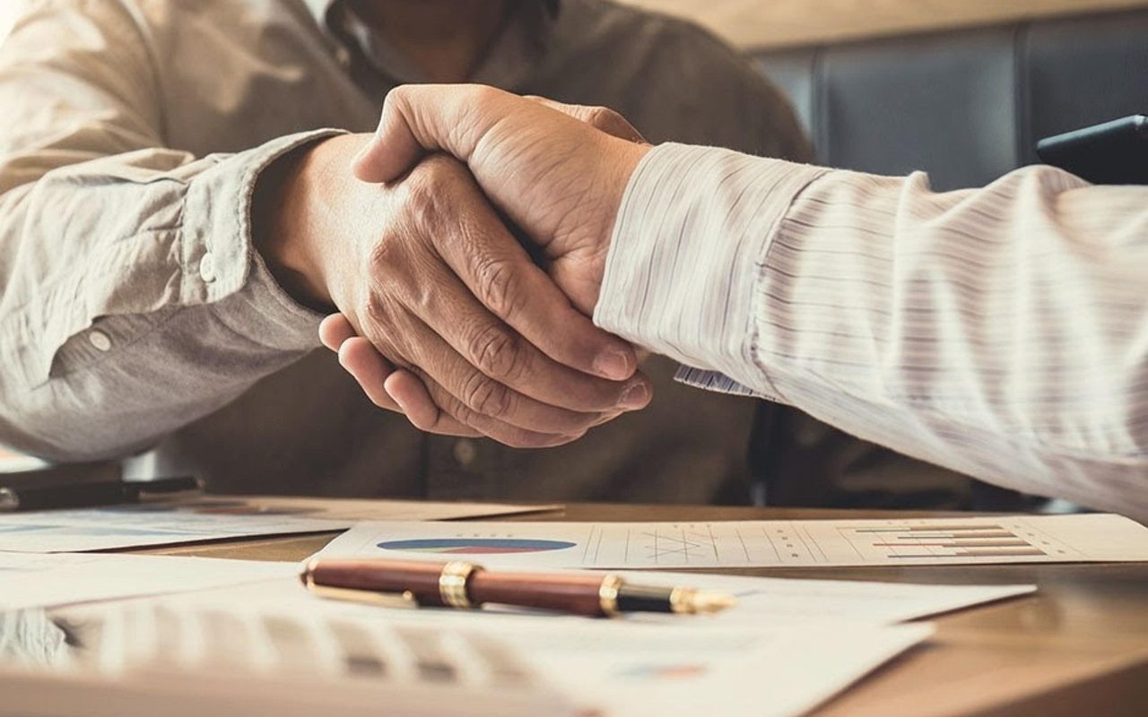 entdecken sie die besten broker für den handel mit aktien, devisen und mehr. vergleichen sie gebühren, handelsplattformen und kundenbewertungen, um fundierte entscheidungen zu treffen und ihre anlagestrategien zu optimieren.