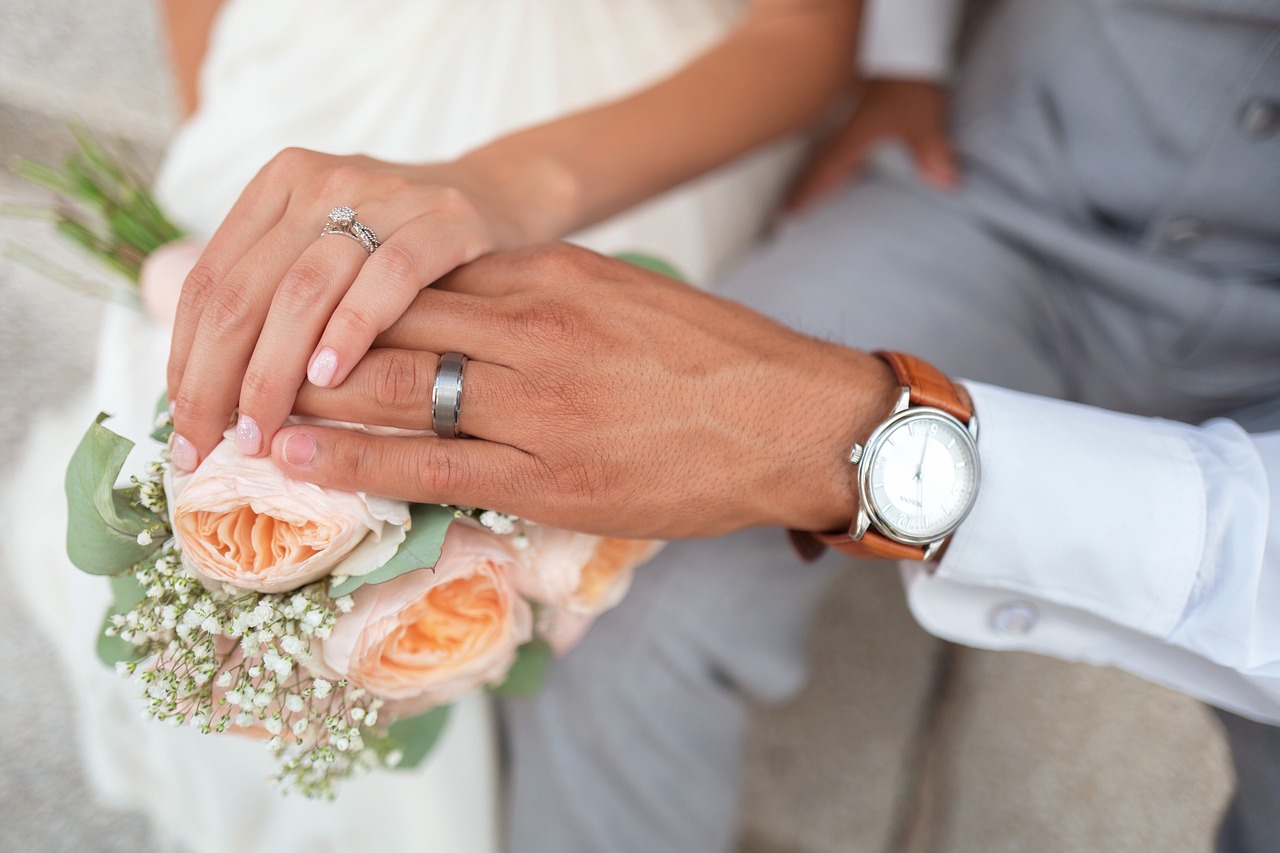 entdecken sie die schönsten ideen und inspirationen für ihre hochzeit. von romantischen zeremonien bis hin zu unvergesslichen feierlichkeiten - alles, was sie für einen perfekten tag benötigen, finden sie hier.